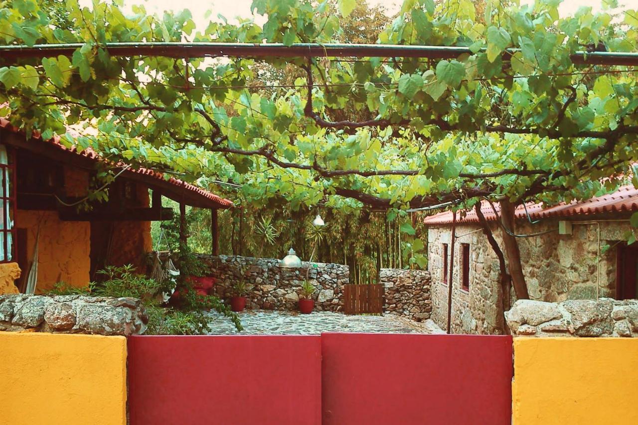 Casa Do Piano Guest House Longos Exterior photo